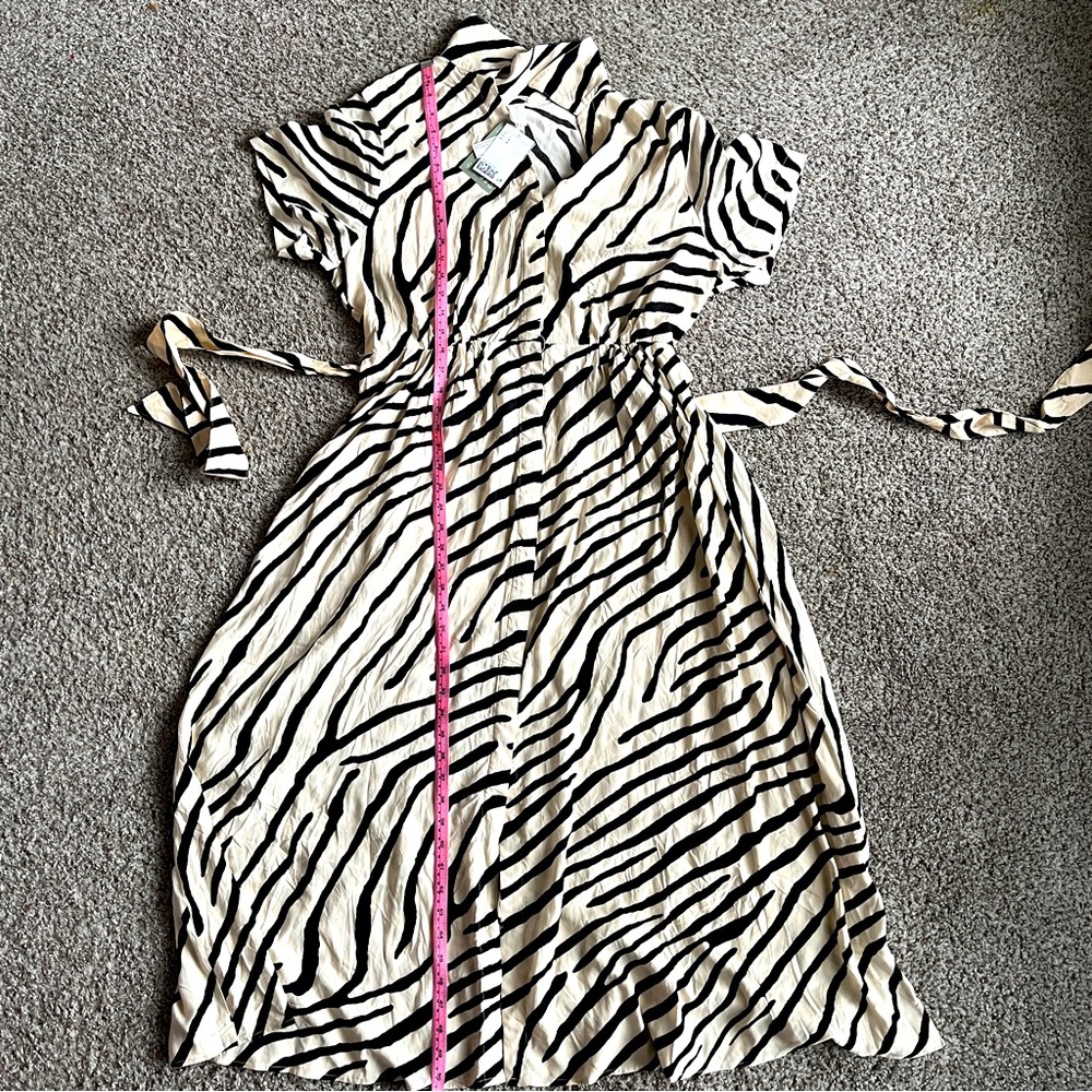 H&M Shirt Dress for women Full button Closure size Large NEW